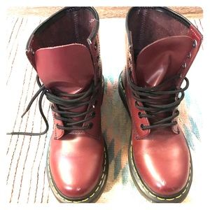 Dr Martens red 8 hole lace up boots BRAND NEW!!!!
